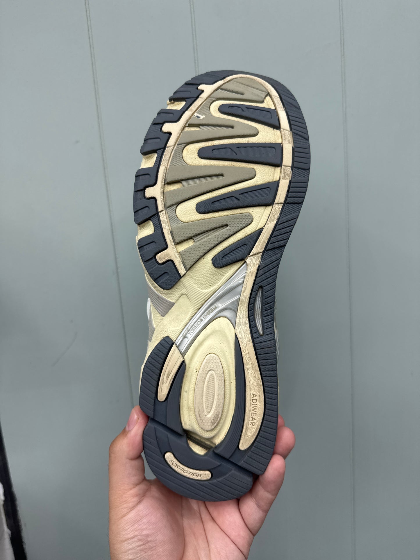 Adidas Responce CL x Bad Bunny (Usadas en excelente estado)